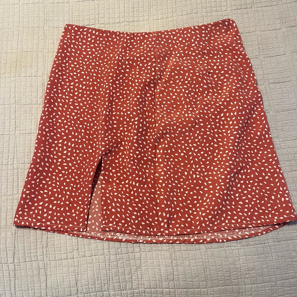 Lightweight salmon colored skirt